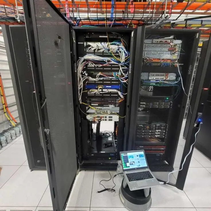 how to setup a server room - high performance server installation in dubai - server installation services in dubai - it amc service in dubai - fsiae